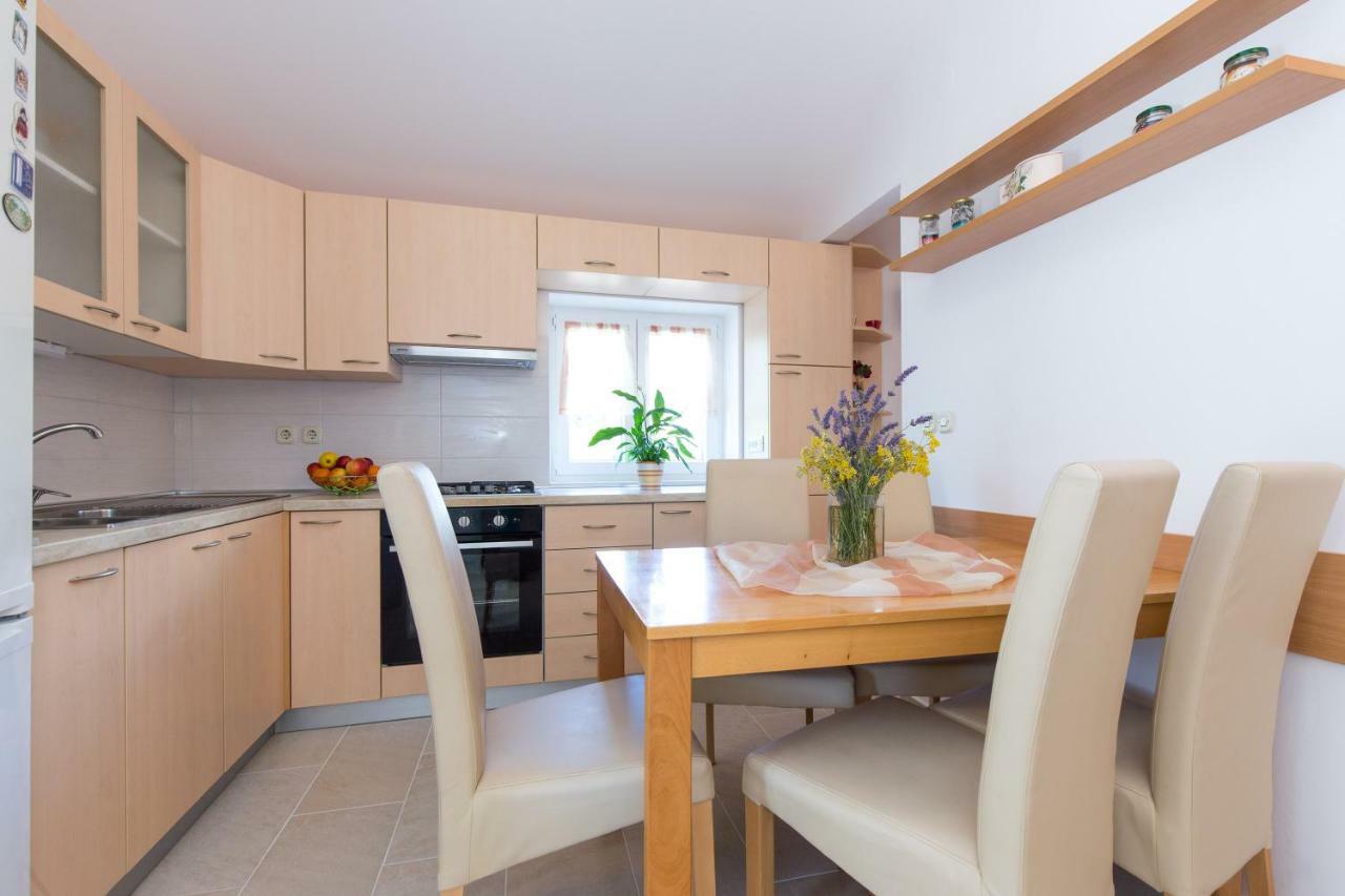 Apartman Ivona Малинська Екстер'єр фото